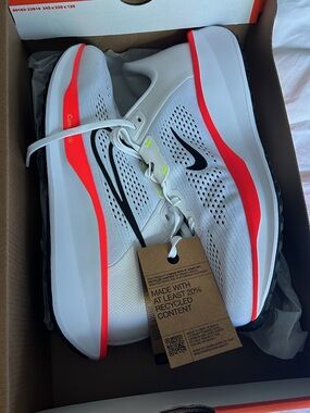 NIB Women’s Nike Quest 6 Sz 11